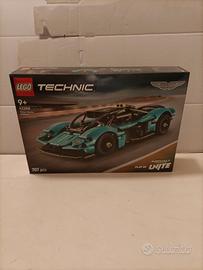lego Technic Aston Martine valkyrie 42208