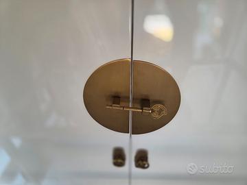 mobiletto 2 ante con supporto in ottone