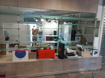 Mobile specchio e cassettiera modulare per negozio