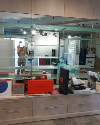 Mobile specchio e cassettiera modulare per negozio