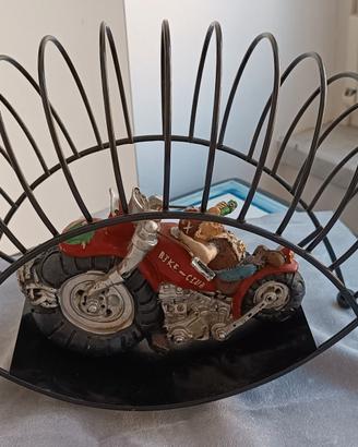 contenitore per cd in metallo con motociclista