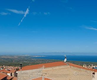 Ampio Trilocale con vista sul Golfo dell'Asinara