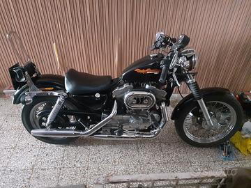 Harley-Davidson Sportster 883