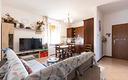 4-locali-open-space-con-box-cantina-e-balcone
