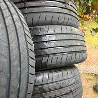 235/55R18 100v Bridgestone estive