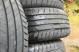 Bridgestone T005 estive