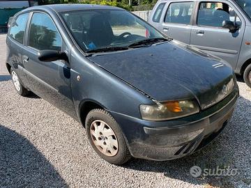Ricambi usati per Fiat Punto 1.2 benz 02 188A4000