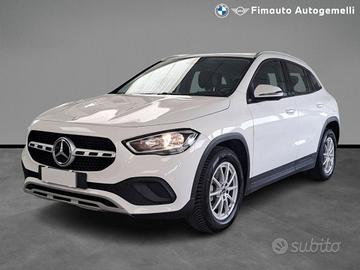 MERCEDES-BENZ GLA 200 d Automatic Business