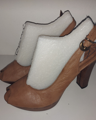 Scarpe da donna nuove n.40