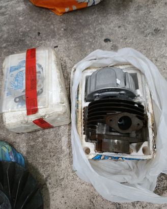 Pezzi di vespa 50 special e pk nuovi