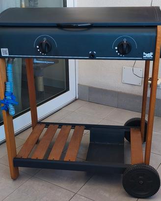 barbecue a gas con piastra in ghisa e carrello