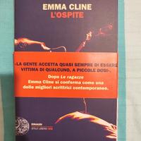 Libro L'ospite