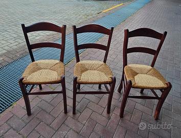 Tris di Sedie Rustiche in Legno Massello e Paglia