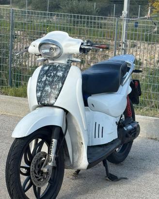 Scarabeo Aprilia 50 cc.