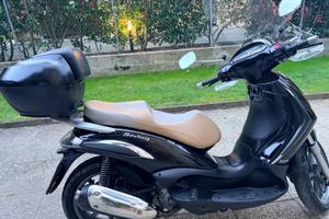 Scooter Beverly tourer 300