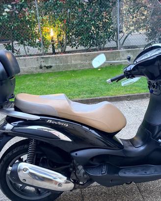 Scooter Beverly tourer 300