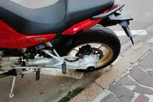 moto Guzzi V 100 Mandello