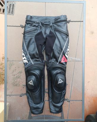 pantaloni 48 dainese in pelle perfetti