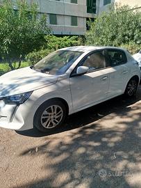 Peugeot 208 75CV