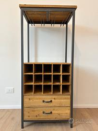 Mobile portabottiglie e portacalici