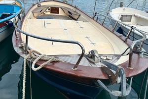 Gozzo in vetroresina