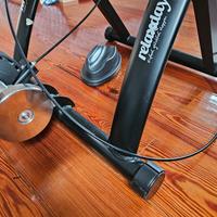 rullo biciclette per allenamento indoor