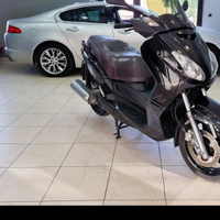 Yamaha x-max 250