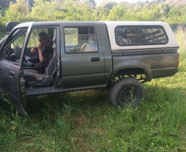 Toyota hilux 89 permuta