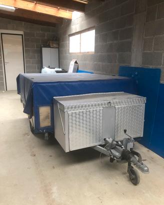 Roulotte richiudibile