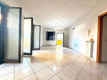 VILLA A SCHIERA A VOLLA