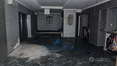Immobile di 180 m² a Torre del Greco