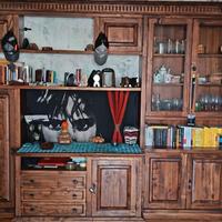 Mobile da soggiorno stile arte povera colore mogan