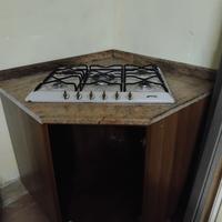 mobile ad angolo misura 90x90cm 