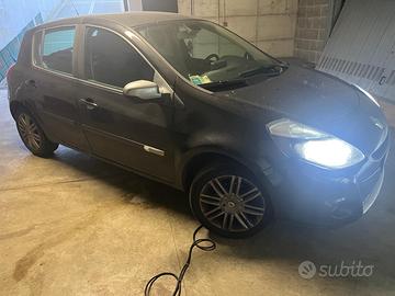 Renault Clio 3 2011 - LEGGERE BENE LA DESCRIZIONE