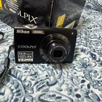 Fotocamera digitale Nikon Coolpix S3000 nera
