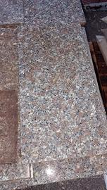 granito rosa, nero e grigio 