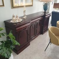 Credenza bassa in mogano stile classico