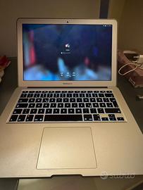 MacBook Air macOS Sierra,perfettamente funzionante