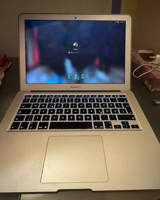 MacBook Air macOS Sierra,perfettamente funzionante