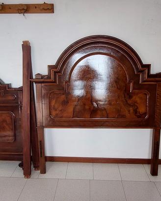 Letto antico completamente restaurato