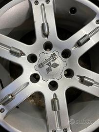 Cerchi in lega Mitsubishi Pajero e L200