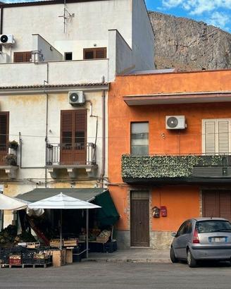 Locale in Piazza Tommaso Natale