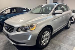 Volvo XC60 D4 R-design Momentum