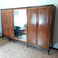 Armadio vintage a 3 ante con specchio