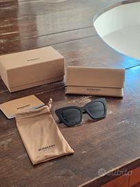 occhiali da donna Burberry