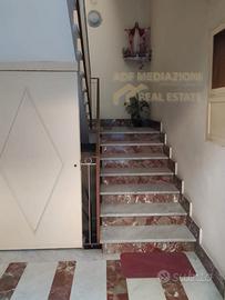 App. In Centro Con Terrazzo E Garage