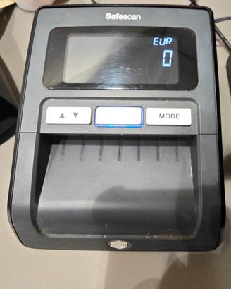 macchina verifica soldi 