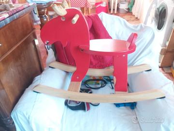 cavallino a dondolo