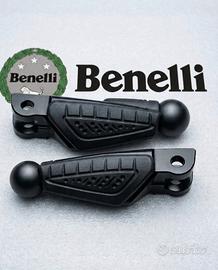coppia pedalini anteriori Benelli 302 