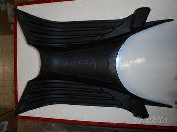 1B001079 TAPPETO VESPA PRIMAVERA/ SPRINT E2-E3 -E4